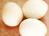 WHAT HAPPENS WHEN YOU EAT 3 WHOLE EGGS EVERY DAY?